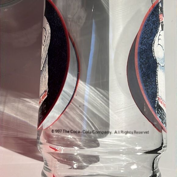 Set of Two 1997 Vintage Coca Cola Glasses with Polar Bear - Picture 6 of 8